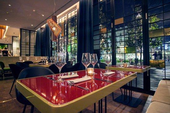 La Reina Kitchen Bar